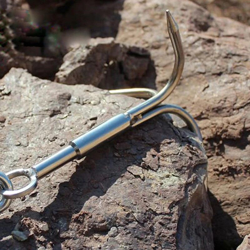 Lendav küünis ellujäämise maadlemine teraskonksuga kaljuronimise küünis välitingimustes konksu klambriga maadlemise varustuse ellujäämise mägironimine