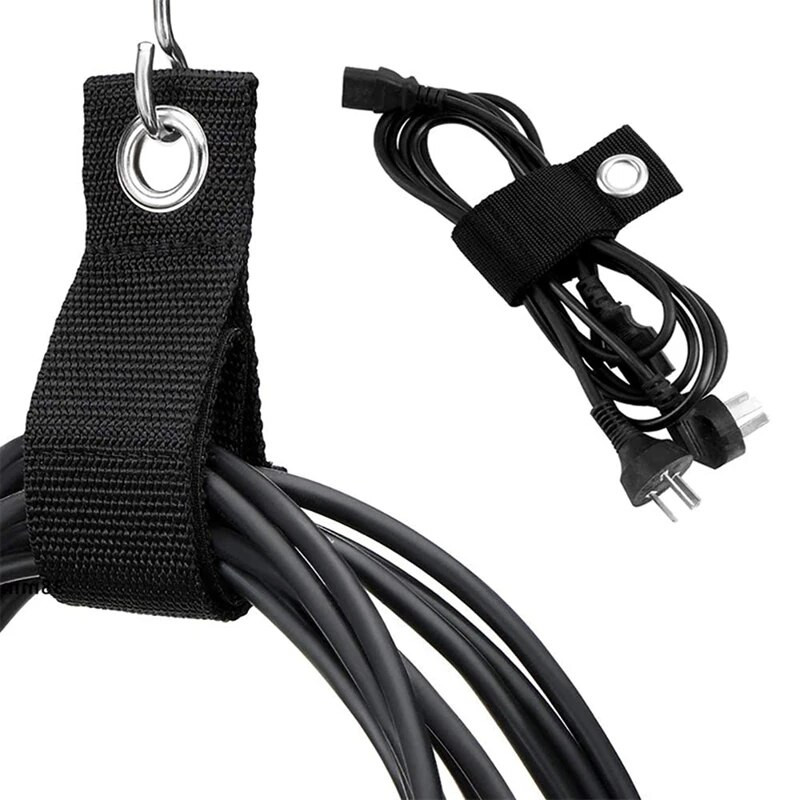 6 tk pikendusjuhtme hoidiku korraldaja, konksu ja aasaga pikendusjuhtme hoidiku riidepuu, kaablirihmad juhtmete jaoks