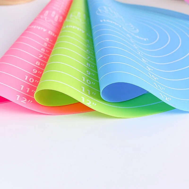 Silikoonist sõtkumisalus Koogi küpsetusmatt Mittekleepuv koogimatt Kõrget temperatuuri taluv küpsetustööriistad Köögividinad