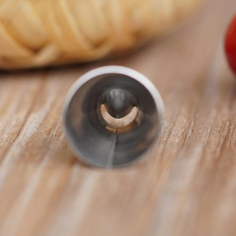 4 ks nerezových rúrok na polevu, tryska na pečivo, nástroj na muffiny, hlavička na muffiny, dekorácie dezertov, tipy na muffiny, príslušenstvo na pečenie #79 #80 #81