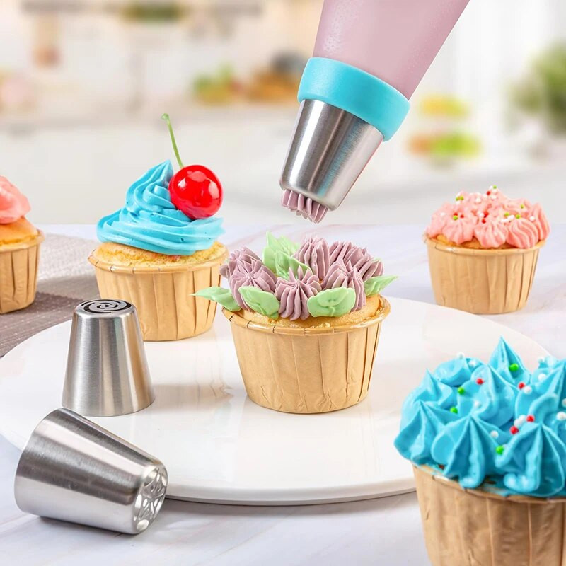 14 ks Sada trysiek na pečivo Malé nerezové pečivo Na pečenie Polevu Tipy na potrubie Zásuvka Cukrárske Cupcake Zdobenie tort Nástroje