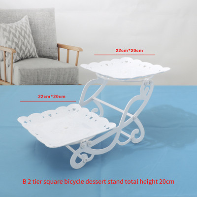 Desertų stalo dekoravimas Gimtadienio tortų lentynos dekoravimas Desertų lentynėlė Gimtadienio vestuvių renginys Popietės arbatos desertas