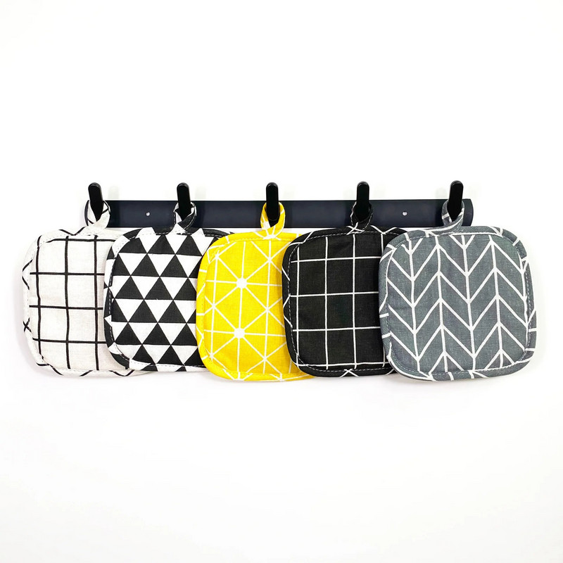 Izolačné rukavice, rukavice do mikrovlnnej rúry odolné proti obareniu, kuchynské rukavice do rúry odolné voči vysokým teplotám, izolačná podložka