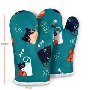 2 tk mikrolaineahju kinnas köögitööriist 1 tk labakindad terüleenist isoleeritud kuumakindlad, libisemiskindlad küpsetuskindad paksendavad