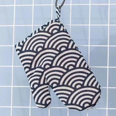 2 tk mikrolaineahju kinnas köögitööriist 1 tk labakindad terüleenist isoleeritud kuumakindlad, libisemiskindlad küpsetuskindad paksendavad