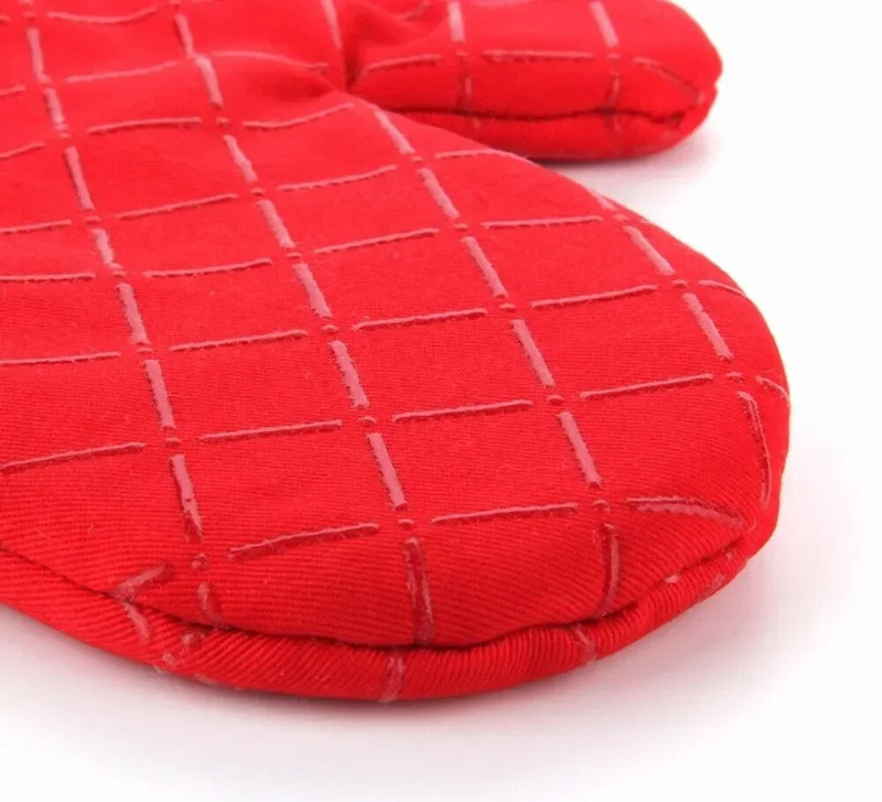 2 tk Köögi ahjukindad libisemiskindla silikoontrükiga puuvillase kindaga 1 paar kuumakindlaid toiduvalmistamis-küpsetus-grillitööriistu