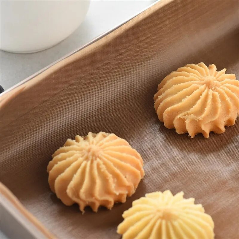 2 tk küpsetusmatt, korduvkasutatav mittekleepuv küpsetuspaber, kõrge temperatuurikindel lehtküpsetusõlipaber õues kasutatavate BBQ-küpsetusvahendite jaoks