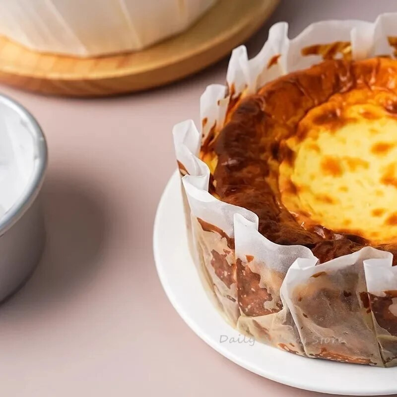 4/6 ιντσών Δίσκος χαρτιού λαδιού για τυρόπιτα Βάσκων Πτυσσόμενη φόρμα για κέικ Χαρτί μους μιας χρήσης απελευθέρωσης Χαρτί κέικ λαδιού ψησίματος Χαρτί άκρων