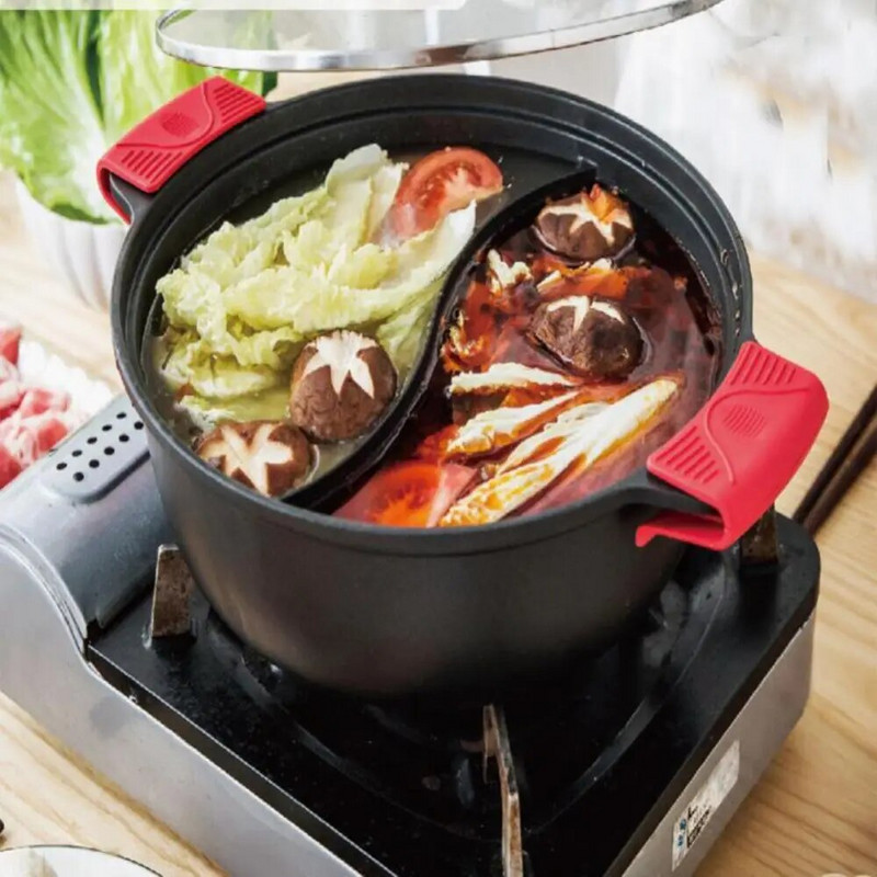 2 ks silikónové chrániče uší proti obareniu, zahustené tepelné izolácie, protišmykové rukavice proti obareniu, kuchynské potreby na pečenie