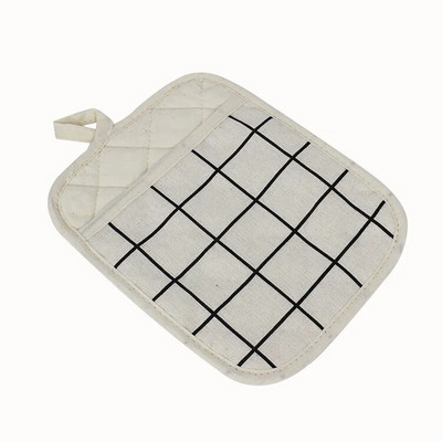 Isolatsioonipadjad, soojust isoleerivad kindad, köögis põletusvastased kaussi padjad, riidest mitmefunktsioonilised alusmatid, kahekordse kasutusega