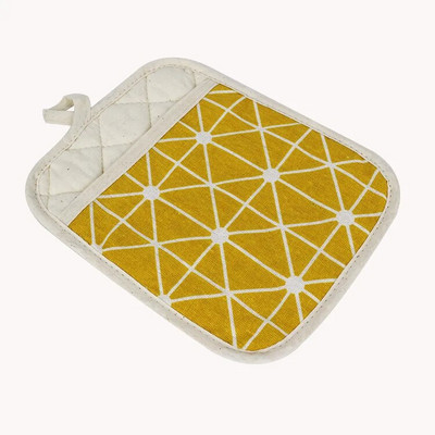 Isolatsioonipadjad, soojust isoleerivad kindad, köögis põletusvastased kaussi padjad, riidest mitmefunktsioonilised alusmatid, kahekordse kasutusega