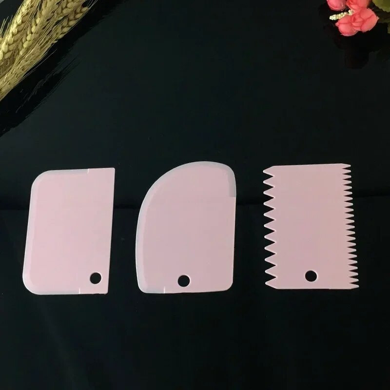 3 tk koogikaabits plastist küpsetustööriistad mee-koore-jahu kaabitsatarvikud majapidamises kasutatavad köögitarvikud küpsetusvidinad