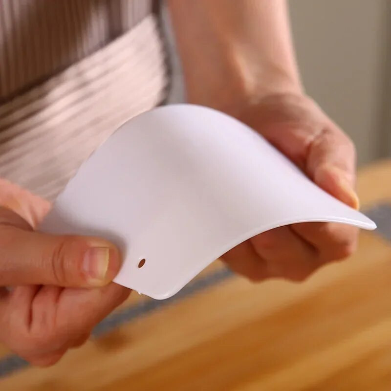 1/3 vnt. Naudinga lenkta kreminė mentelė „pasidaryk pats“ konditerijos pjaustyklės Fondant tešlos grandiklis Tortų pjaustyklė tešlos kepimo įrankis Virtuvės priedai