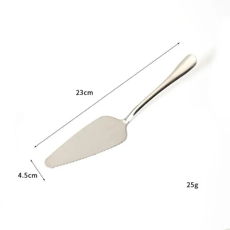 Koogiserveri teraga lõikur sakilise servaga piruka pitsalabidas 410 roostevabast terasest köögi küpsetus-taignalabidad