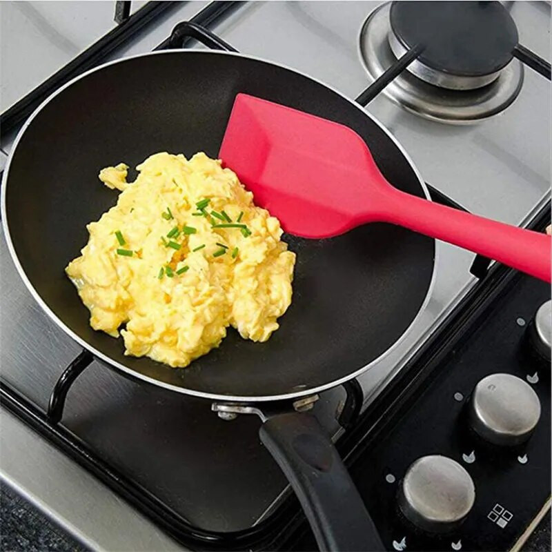 2tk/pakk Silikoonist spaatliga kuumuskindel küpsetuskraabits või-kreemikoogi siluja poleerimisvahend koogikaunistustööriist võisegisti