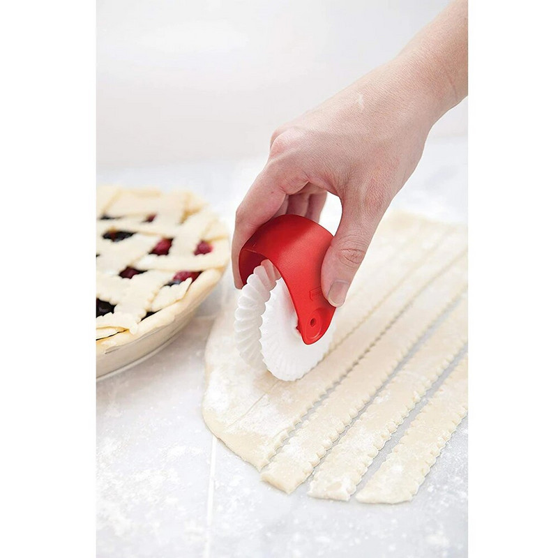 Plastikust rihveldatud kondiitritoodete lõikuri rattaga kondiitritoodete purustaja ja tihendaja nuudlivalmistaja Pasta nuudlilõikur Võre pirukakooriku krimpsutööriistad