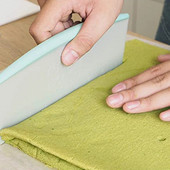 1 tk pitsataigna lõikur skaalaga kondiitrikaabitsaga taignanuga Eriti suur pingi kaabitsaga kondiitritööriistad libisemiskindla käepidemega