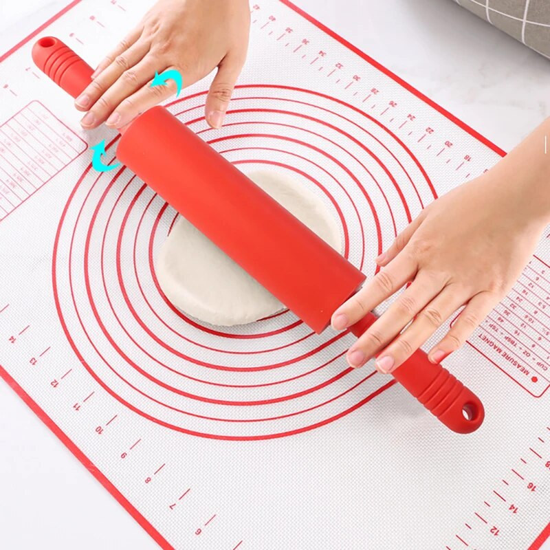 Mittenakkuva silikoonrulliga puidust käepidemega kondiitritooted taigna jahurull Köögi küpsetustööriist pastaküpsise taigna jaoks