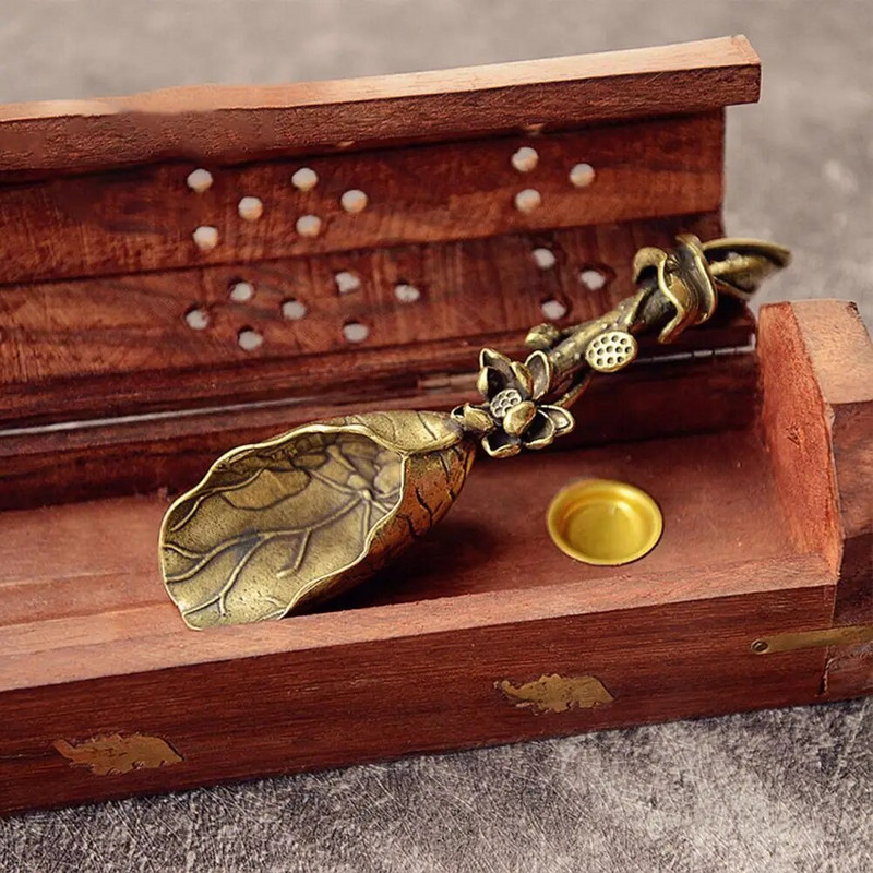 Kaunis lootosekujuline teelusikas Käsitsi valmistatud õrn messingist vask kohvilusikas magustoidu teekulbid teenõud