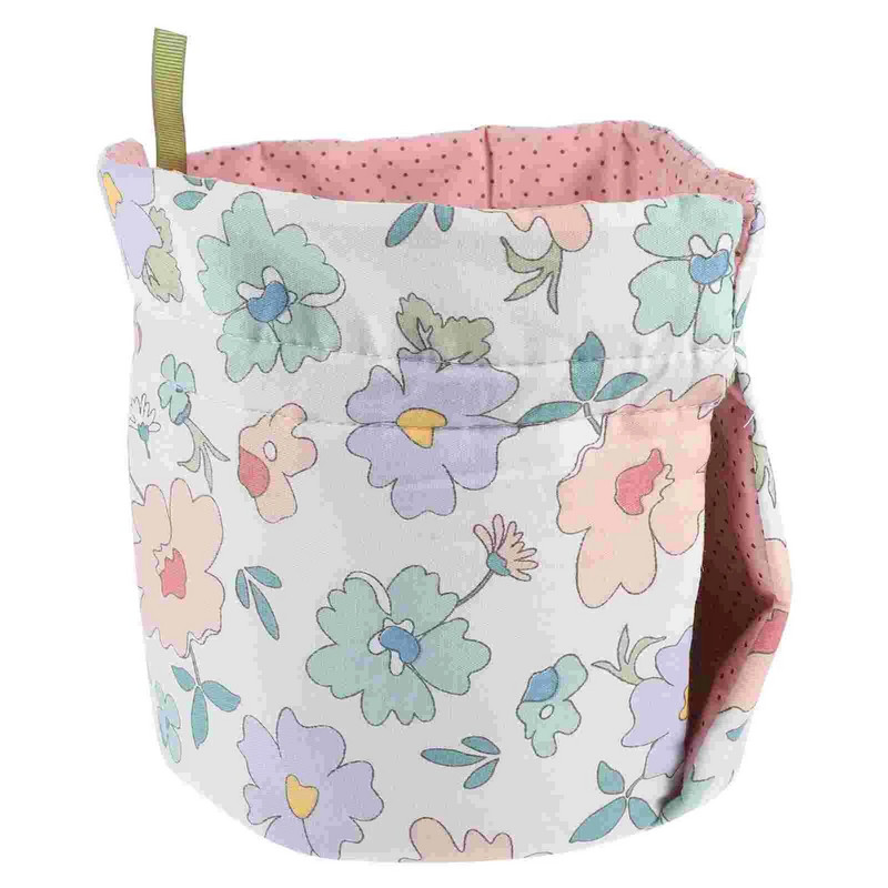 Izoliuotas arbatos puodo dangtelis, vidinis medinis pagalvėlės izoliacija ir šiltas arbatinukas jaukus