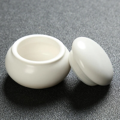 4tk/partii keraamilised mini-teepurgid suletud purgid lõhnapulbriga keraamilised pillide purgid pärlipulbri kaasaskantav reisipaak