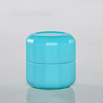 Skardiniai maži apvalūs skardiniai indai su dangteliais, skirti saldainių dovanoms, žvakių gamybai, arbatai, kavai ir amatams