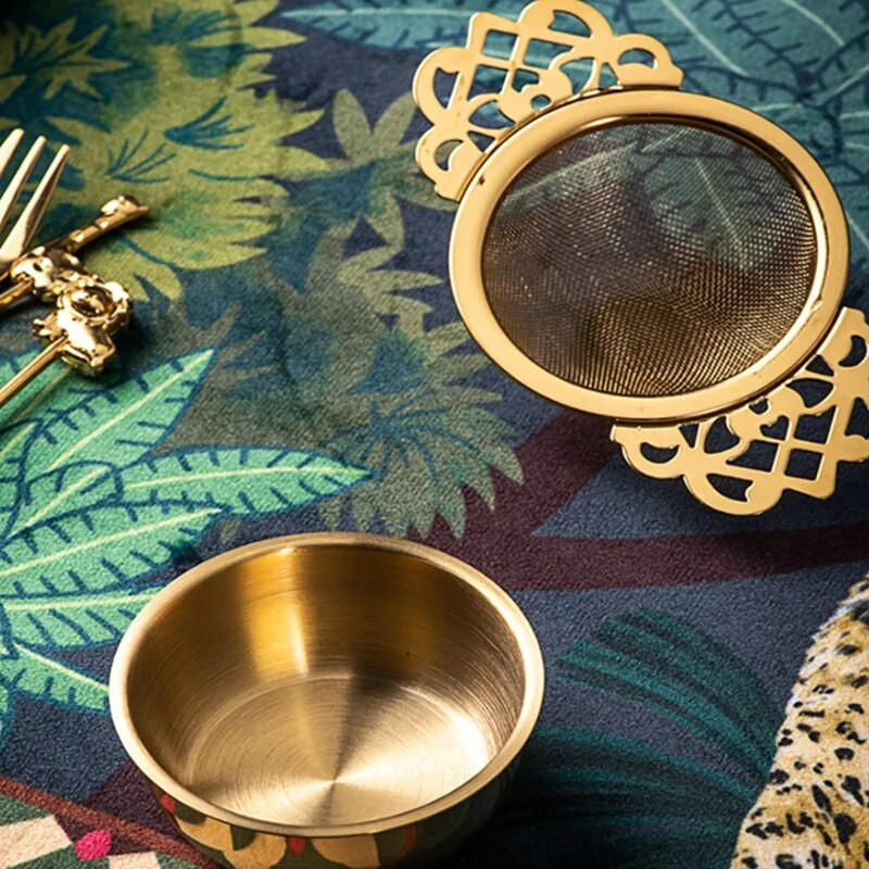 Roostevabast terasest teesõel koos tilgakausiga Lihtsalt puhastatav lahtiste lehtedega rippuv infusioonifiltri köögitööriist