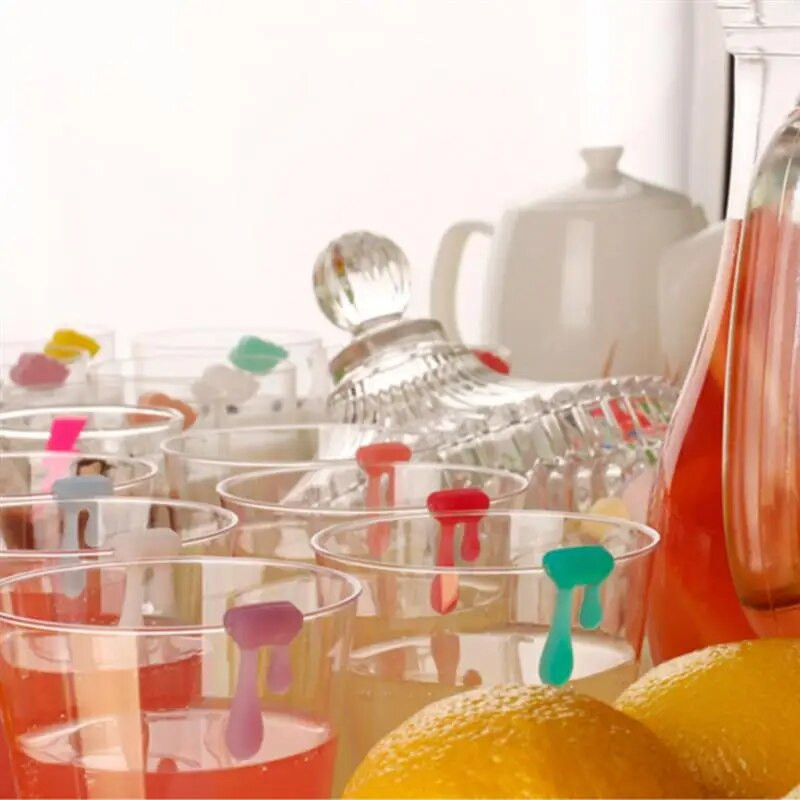 6 tk silikoonist veiniklaasi marker veetilga kujuga veiniklaasi marker joogitassi identifikaator peo tassi märk (juhuslik värv)