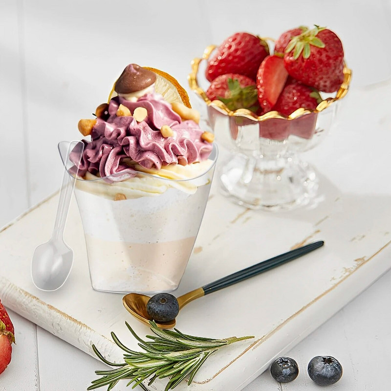 50 tk magustoidu tassid 50 lusikat läbipaistev 3,38 untsi plastikust juustukoogi parfee potid Korduvkasutatav parfee eelroa tass Läbipaistev magustoidu tass