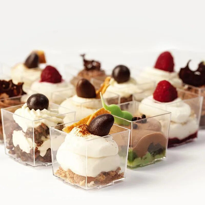 10/20 KOM Četvrtaste plastične čašice za desert od pjene 2 OZ za božićne čašice za puding od želea, jogurt, zabava, Ljetna kuhinja, vjenčanje