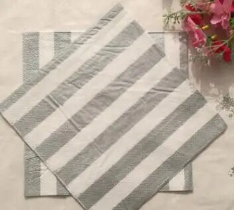 Visokokvalitetni tiskarski papirni ručnik u boji Novogodišnji stol za zabavu Obitelj Zaštita okoliša Jednokratni papirnati ručnik od čiste drvene mase