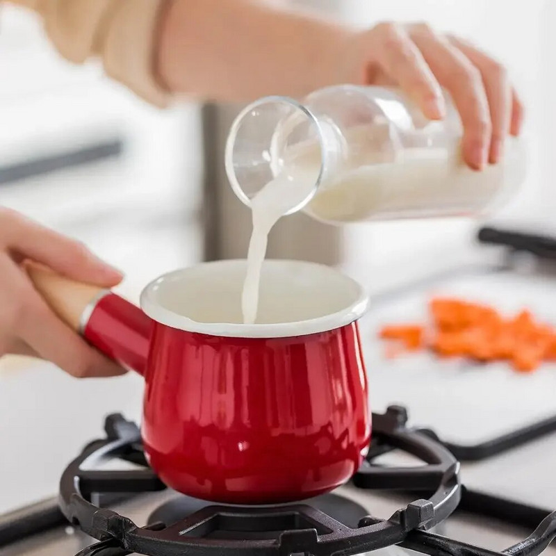 500 ml japoniško stiliaus pieno puodas su medine rankena Mini emaliuotas sviestinis kavos puodas Puodas Puodas Dujinei viryklei Virtuvės įrankis