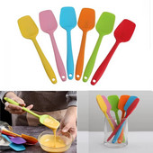 Kuum universaalne kuumakindel integreeritud käepidemega silikoonist lusikas kaabits spaatliga jäätise kook köögiriistade mugavuse jaoks