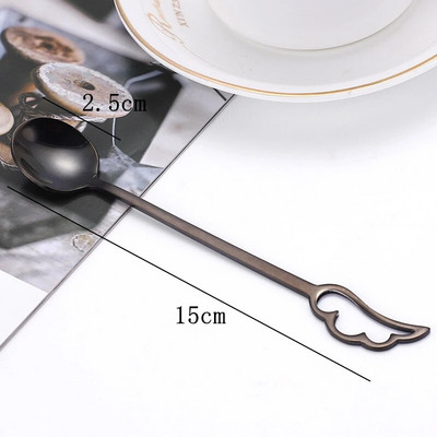 304 rozsdamentes acél toll kávéskanál Otthon Kreatív desszert kanál Többszínű hosszú nyél Keverőkanalak Konyhai edények