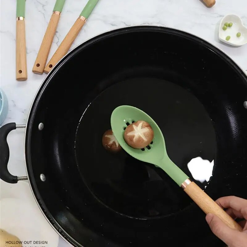 Silikoonist kööginõud Mittenakkuvad kööginõud köögiriistade komplekt Spaatliga Labidas Munapeksjad Puidust käepidemega köögitööriistad