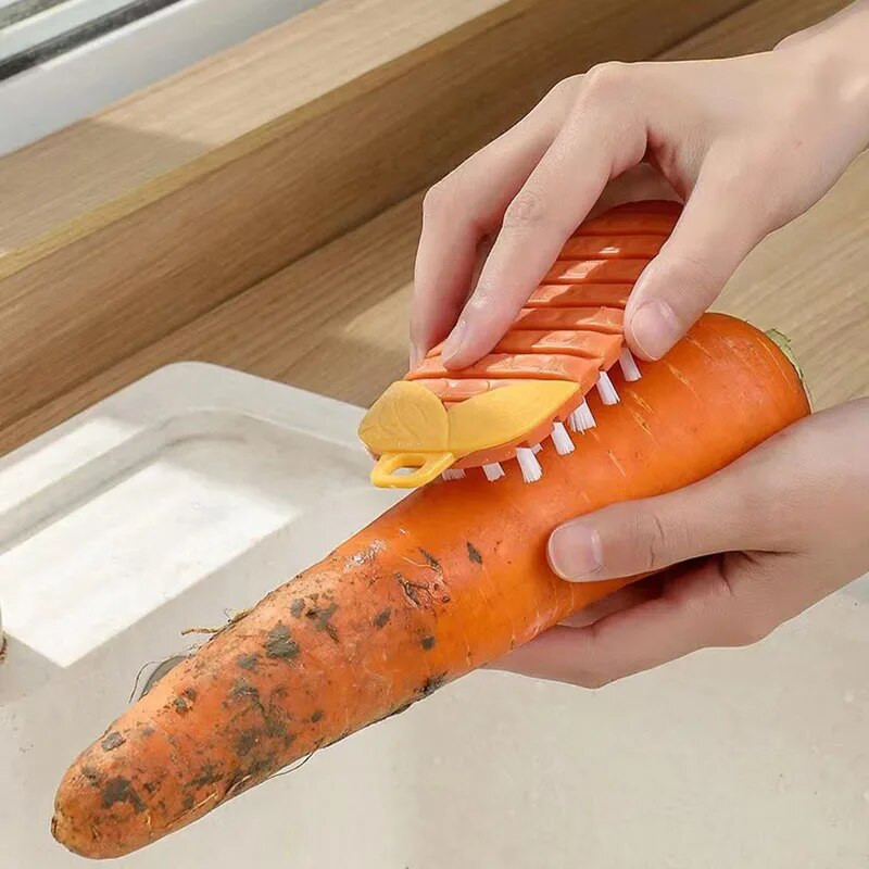 Mitmekülgne köögivilja- ja puuviljapuhastushari, ergonoomiline käepideme disain lihtsaks haardeks ja tõhusaks puhastamiseks