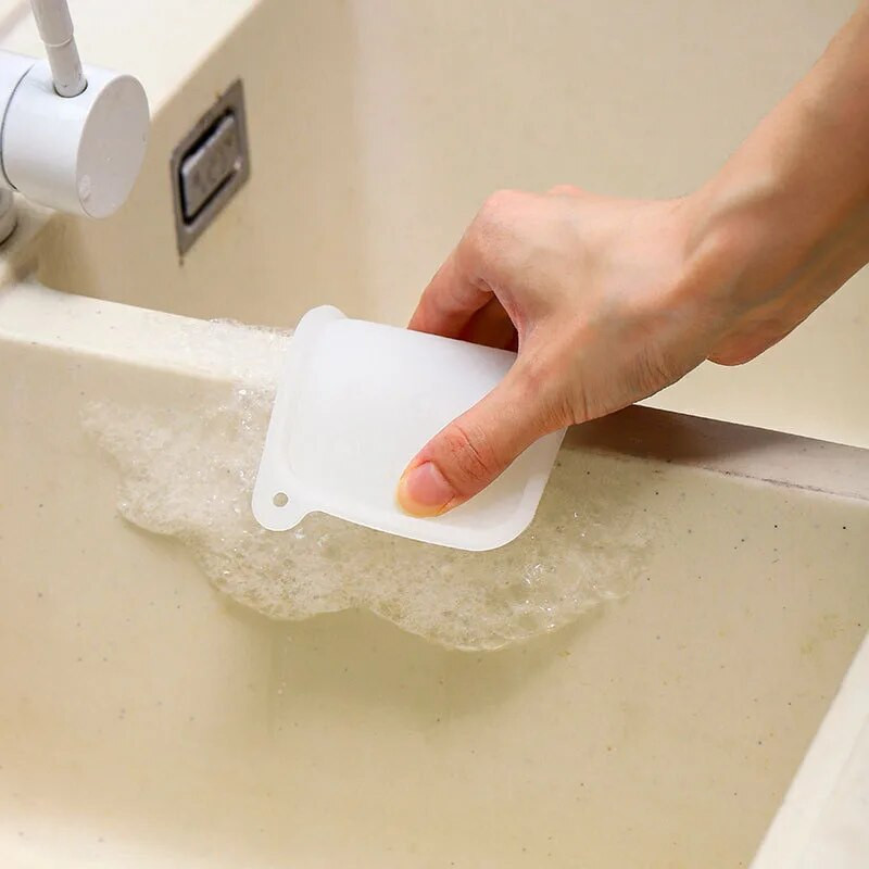 Lankstus daržovių ir vaisių valymo šepetys efektyviam bulvių ir morkų valymui