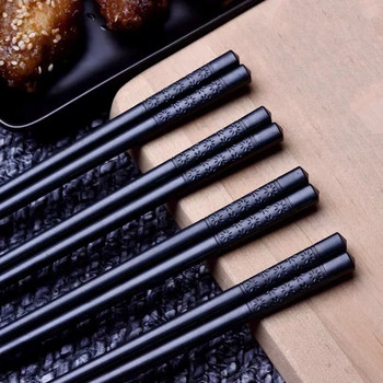 1 ζευγάρια κινέζικα ξυλάκια μαύρα από κράμα Food Sushi Sticks Επαναχρησιμοποιήσιμα, Αντιολισθητικά, Ασφαλή στο πλυντήριο πιάτων, μπαμπού chopsticks κατηγορίας τροφίμων