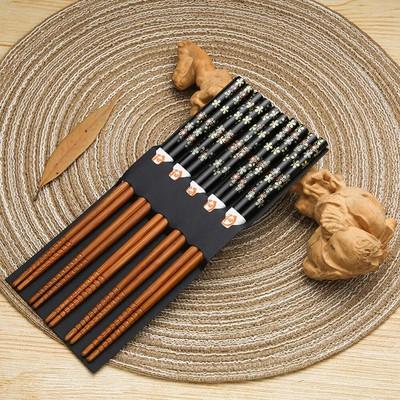 Επαναχρησιμοποιήσιμα 5 ζεύγη chopsticks σετ χειροποίητα ιαπωνικό στυλ Chopsticks από φυσικό ξύλο Sushi Food Cat Flower Ξύλινα μπριζόλα