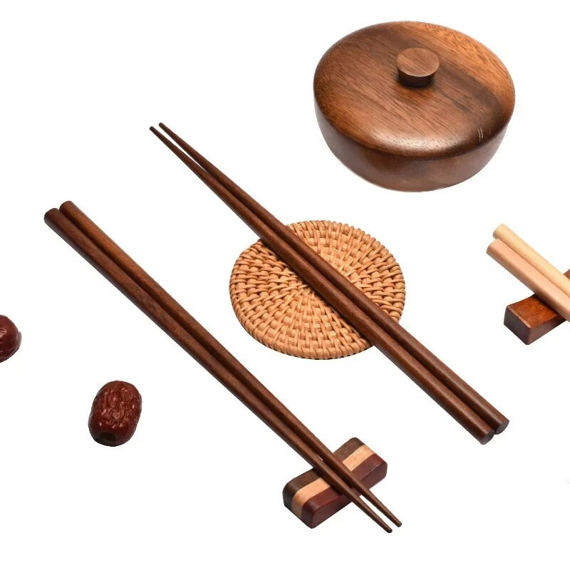 Japán stílusú hegyes pálcikák természetes fából készült pálcikák főzéshez Sushi Home Hotel Fa evőeszközök