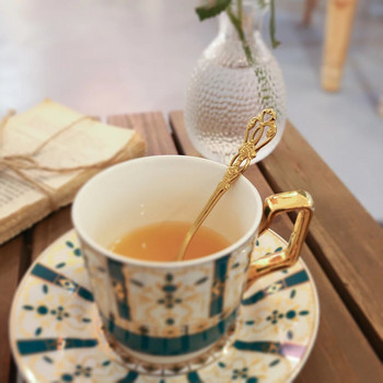 6 бр Royal Spoon Fork Set Злато от неръждаема стомана Луксозни сервизи за хранене Леден следобеден чай Кухненски десерт Сребърни прибори Подарък