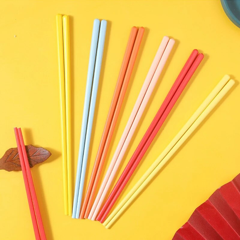 1 pár színes evőpálcika, hosszú kerámia evőpálcika, újrafelhasználható pálcika Sushi Bento tartozékokhoz Konyhai étkészletek étkészletek
