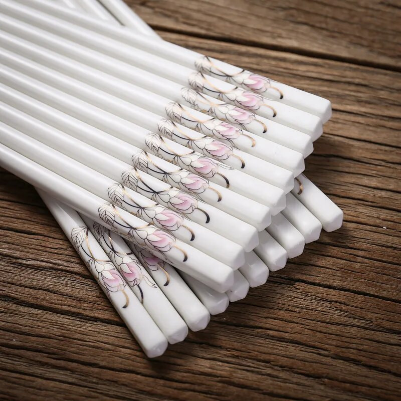 Könnyű luxus skandináv asztali edények, penészálló sushi pálcikák, 24 cm-es pasztorális sorozatú Food Stick kerámia pálcikák, éttermekbe