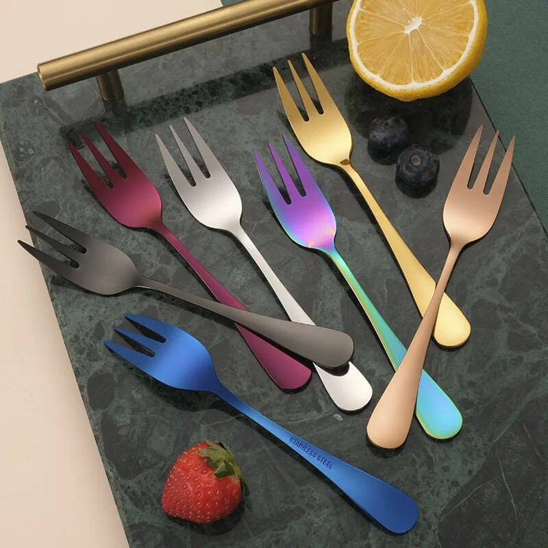 Süteményvilla rozsdamentes acél arany villák gyümölcssalátához, ételválogatás Hasznos desszert kis villa étkészlethez 8db