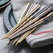 Chopsticks από ανοξείδωτο ατσάλι Πολύχρωμα chopsticks επαναχρησιμοποιήσιμα Αντιολισθητικά ξυλάκια τροφίμων Επιτραπέζια σκεύη 21cm Chopsticks Επιτραπέζια σκεύη Εργαλεία κουζίνας