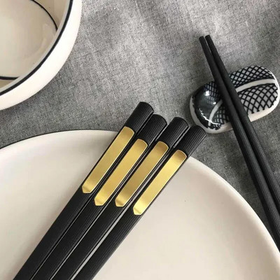 1 Ζεύγη Ιαπωνικών κινέζικων τσοπ ξυλάκια Hot Pot Sushi Sticks Επαναχρησιμοποιήσιμα μεταλλικά κορεάτικα ξυλάκια επιτραπέζια σκεύη από κράμα υγιεινής διατροφής