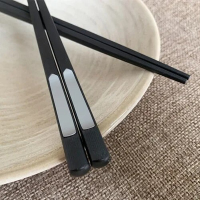 1 Ζεύγη Ιαπωνικών κινέζικων τσοπ ξυλάκια Hot Pot Sushi Sticks Επαναχρησιμοποιήσιμα μεταλλικά κορεάτικα ξυλάκια επιτραπέζια σκεύη από κράμα υγιεινής διατροφής