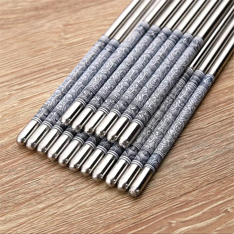 Rozsdamentes acél pálcikák Hordozható csúszásmentes élelmiszerrudak Evőeszközök Porcelán minták Kínai pálcikák Evőeszközök Konyhai eszközök