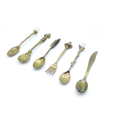 6 tk Vintage lusikad kahvli söögiriistade komplekt Mini Royal Style metallist kullast nikerdatud teelusikatäis kohvi suupisted puuviljad magustoidu kahvliga köögiriistad