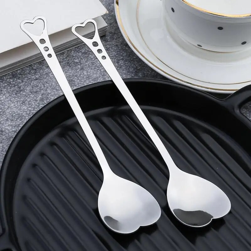 Szerelmi kanál hőálló, hosszú nyelű, repedésgátló mosogatógépben mosható sütemény szív alakú kanál keverőkanál konyhai asztali kütyü